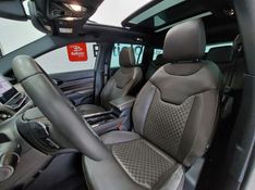 JEEP COMMANDER 2.0 TD380 TURBO DIESEL OVERLAND AT9 2022/2022 BETIOLO NOVOS E SEMINOVOS LAJEADO / Carros no Vale