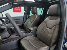 JEEP COMMANDER 2.0 TD380 TURBO DIESEL OVERLAND AT9 2024/2024 BETIOLO NOVOS E SEMINOVOS LAJEADO / Carros no Vale