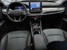 JEEP COMPASS 1.3 T270 TURBO FLEX LONGITUDE AT6 2025/2025 BETIOLO NOVOS E SEMINOVOS LAJEADO / Carros no Vale