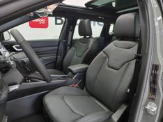 JEEP COMPASS 1.3 T270 TURBO FLEX S AT6 2025/2025 BETIOLO NOVOS E SEMINOVOS LAJEADO / Carros no Vale