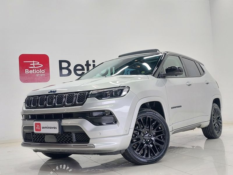 JEEP COMPASS 1.3 T270 TURBO HÍBRIDO S 4XE AT6 2022/2022 BETIOLO NOVOS E SEMINOVOS LAJEADO / Carros no Vale