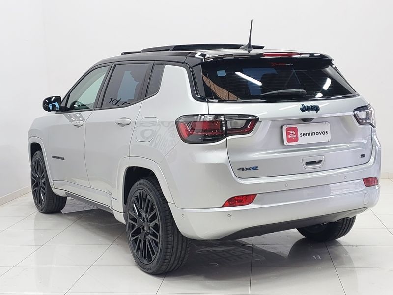 JEEP COMPASS 1.3 T270 TURBO HÍBRIDO S 4XE AT6 2022/2022 BETIOLO NOVOS E SEMINOVOS LAJEADO / Carros no Vale