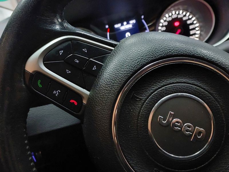 JEEP COMPASS 2.0 16V FLEX SPORT AUTOMÁTICO 2019/2019 BETIOLO NOVOS E SEMINOVOS LAJEADO / Carros no Vale