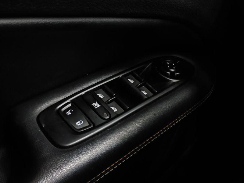 JEEP COMPASS 2.0 16V FLEX SPORT AUTOMÁTICO 2019/2019 BETIOLO NOVOS E SEMINOVOS LAJEADO / Carros no Vale