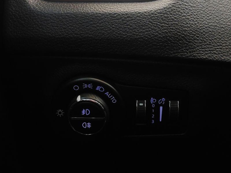 JEEP COMPASS 2.0 16V FLEX SPORT AUTOMÁTICO 2019/2020 BETIOLO NOVOS E SEMINOVOS LAJEADO / Carros no Vale