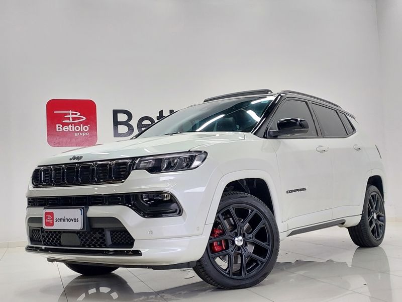 JEEP COMPASS 2.0 HURRICANE 4 TURBO GASOLINA BLACKHAWK AT9 2024/2025 BETIOLO NOVOS E SEMINOVOS LAJEADO / Carros no Vale