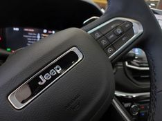 JEEP COMPASS 2.0 HURRICANE 4 TURBO GASOLINA BLACKHAWK AT9 2025/2025 BETIOLO NOVOS E SEMINOVOS LAJEADO / Carros no Vale
