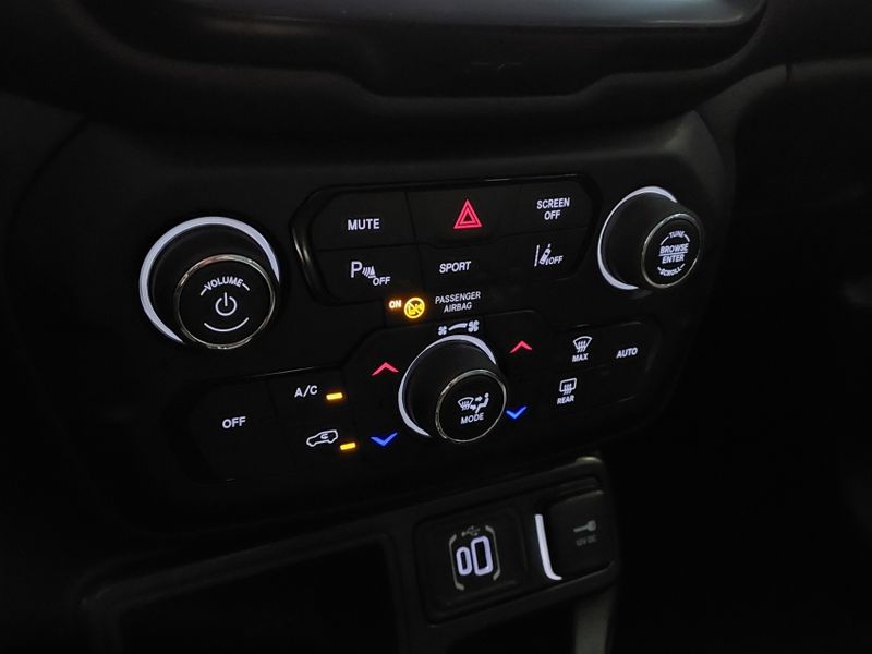 JEEP RENEGADE 1.3 T270 TURBO FLEX LONGITUDE AT6 2024/2025 BETIOLO NOVOS E SEMINOVOS LAJEADO / Carros no Vale