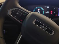 JEEP RENEGADE 1.3 T270 TURBO FLEX LONGITUDE AT6 2024/2025 BETIOLO NOVOS E SEMINOVOS LAJEADO / Carros no Vale
