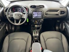 JEEP RENEGADE 1.3 T270 TURBO FLEX LONGITUDE AT6 2025/2025 BETIOLO NOVOS E SEMINOVOS LAJEADO / Carros no Vale
