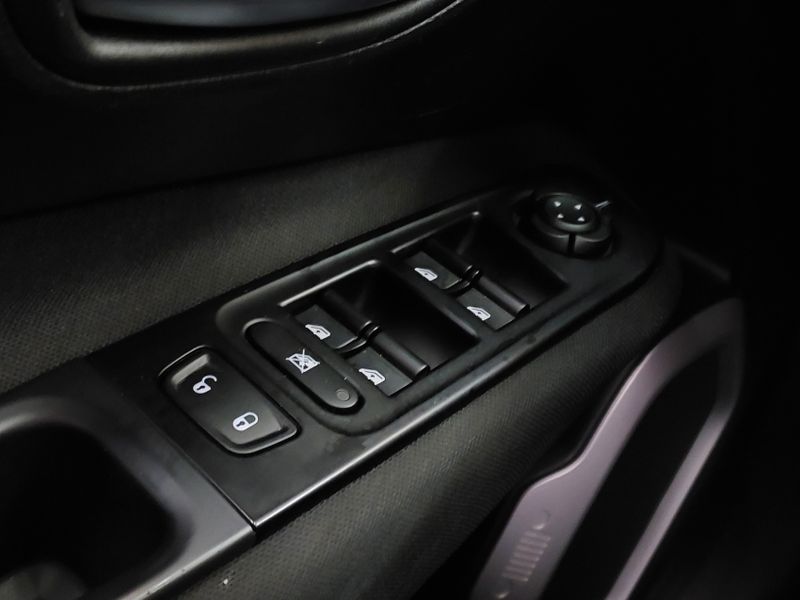 JEEP RENEGADE 1.8 16V FLEX 4P AUTOMÁTICO 2019/2020 BETIOLO NOVOS E SEMINOVOS LAJEADO / Carros no Vale