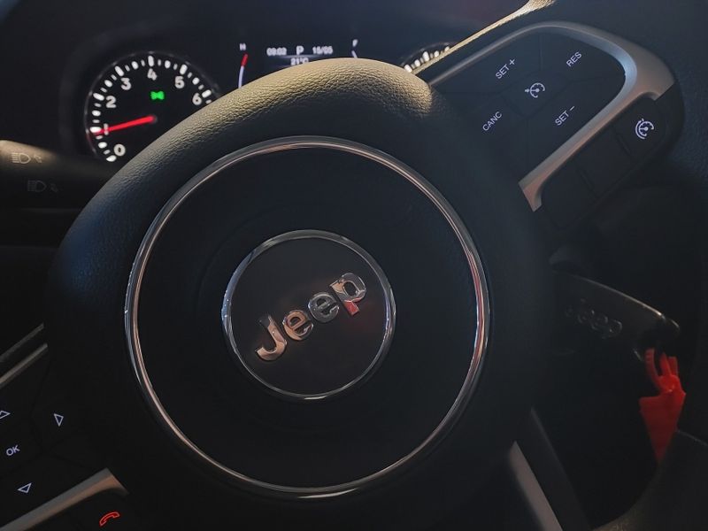 JEEP RENEGADE 1.8 16V FLEX SPORT 4P AUTOMÁTICO 2019/2020 BETIOLO NOVOS E SEMINOVOS LAJEADO / Carros no Vale