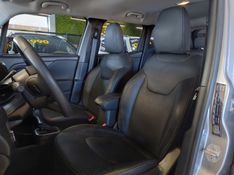 JEEP RENEGADE 1.8 16V FLEX SPORT 4P AUTOMÁTICO 2019/2020 BETIOLO NOVOS E SEMINOVOS LAJEADO / Carros no Vale