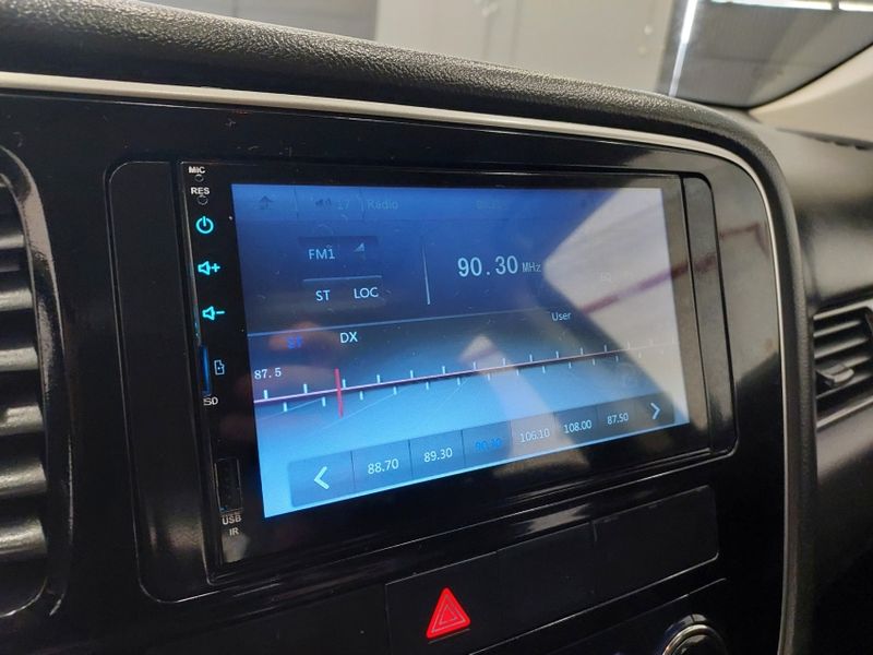 Mitsubishi OUTLANDER 2.2 4X4 16V DIESEL 4P AUTOMÁTICO 2015/2016 BETIOLO NOVOS E SEMINOVOS LAJEADO / Carros no Vale