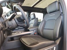 Ram 1500 3.0 HURRICANE 6 BITURBO GASOLINA LARAMIE NIGHT EDITION CD 4X4 AUTOMÁTICO 2024/2025 BETIOLO NOVOS E SEMINOVOS LAJEADO / Carros no Vale