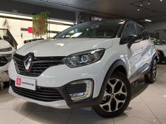 Renault CAPTUR 1.6 16V SCE FLEX INTENSE X-TRONIC 2017/2018 BETIOLO NOVOS E SEMINOVOS LAJEADO / Carros no Vale