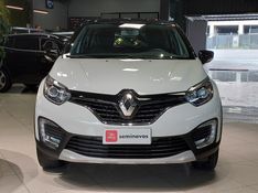 Renault CAPTUR 1.6 16V SCE FLEX INTENSE X-TRONIC 2017/2018 BETIOLO NOVOS E SEMINOVOS LAJEADO / Carros no Vale