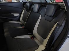 Renault CAPTUR 1.6 16V SCE FLEX INTENSE X-TRONIC 2017/2018 BETIOLO NOVOS E SEMINOVOS LAJEADO / Carros no Vale