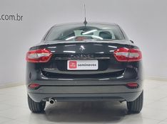 Renault FLUENCE 2.0 DYNAMIQUE PLUS 16V FLEX 4P AUTOMÁTICO 2017/2018 BETIOLO NOVOS E SEMINOVOS LAJEADO / Carros no Vale