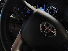Toyota HILUX SW4 2.8 SRX DIAMOND 4X4 7 LUGARES 16V TURBO INTERCOOLER DIESEL 4P AUTOMÁTICO 2018/2019 BETIOLO NOVOS E SEMINOVOS LAJEADO / Carros no Vale