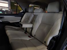 Toyota HILUX SW4 2.8 SRX DIAMOND 4X4 7 LUGARES 16V TURBO INTERCOOLER DIESEL 4P AUTOMÁTICO 2018/2019 BETIOLO NOVOS E SEMINOVOS LAJEADO / Carros no Vale