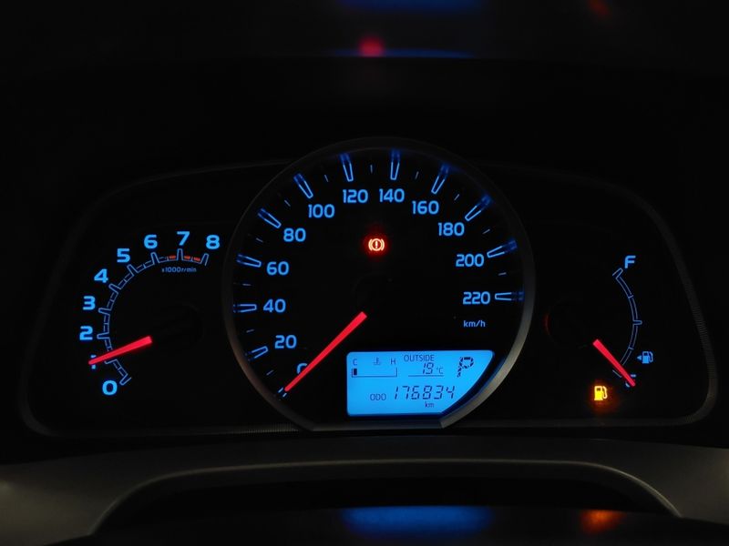 Toyota RAV4 2.0 4X2 16V GASOLINA 4P AUTOMÁTICO 2014/2014 BETIOLO NOVOS E SEMINOVOS LAJEADO / Carros no Vale