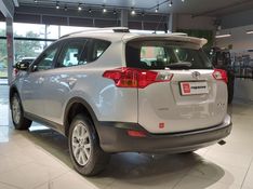 Toyota RAV4 2.0 4X2 16V GASOLINA 4P AUTOMÁTICO 2014/2014 BETIOLO NOVOS E SEMINOVOS LAJEADO / Carros no Vale