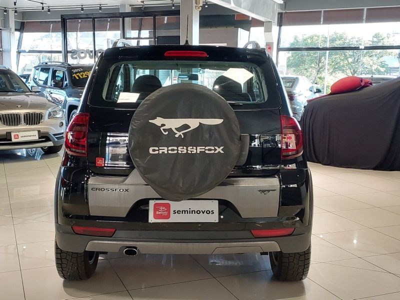 Volkswagen CROSSFOX 1.6 MI FLEX 8V 4P MANUAL 2011/2012 BETIOLO NOVOS E SEMINOVOS LAJEADO / Carros no Vale