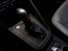 Volkswagen NIVUS 1.0 200 TSI TOTAL FLEX HIGHLINE AUTOMÁTICO 2022/2022 BETIOLO NOVOS E SEMINOVOS LAJEADO / Carros no Vale