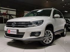 Volkswagen TIGUAN 2.0 TSI 16V TURBO GASOLINA 4P TIPTRONIC 2013/2014 BETIOLO NOVOS E SEMINOVOS LAJEADO / Carros no Vale