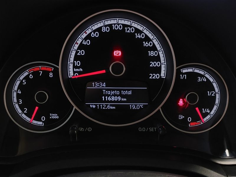 Volkswagen UP 1.0 TSI MOVE UP 12V FLEX 4P MANUAL 2018/2019 BETIOLO NOVOS E SEMINOVOS LAJEADO / Carros no Vale