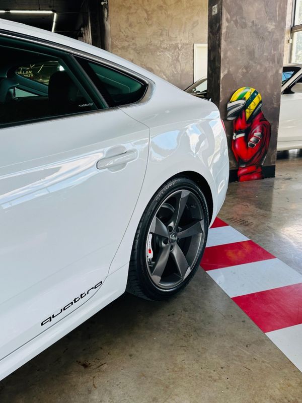 Audi A5 2.0 TFSI SPORTBACK AMBITION PLUS 16V GASOLINA 4P S-TRONIC 2017/2018 CASTELLAN E TOMAZONI MOTORS CAXIAS DO SUL / Carros no Vale