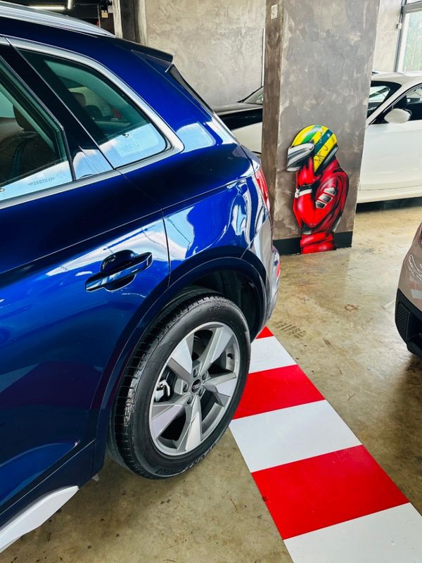 Audi Q5 2.0 45 TFSI GASOLINA S-LINE QUATTRO S TRONIC 2023/2023 CASTELLAN E TOMAZONI MOTORS CAXIAS DO SUL / Carros no Vale
