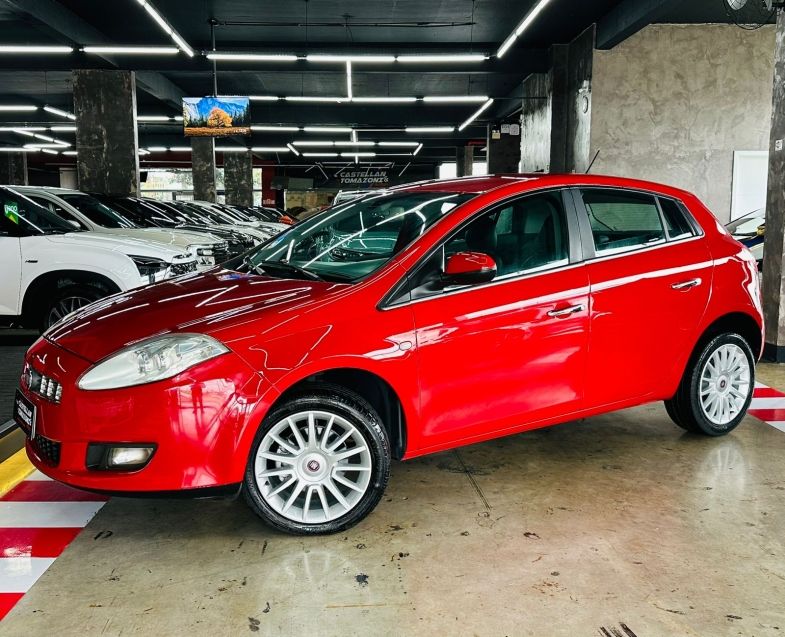 Fiat BRAVO 1.8 ABSOLUTE 16V FLEX 4P AUTOMATIZADO 2014/2014 CASTELLAN E TOMAZONI MOTORS CAXIAS DO SUL / Carros no Vale