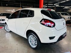 Fiat BRAVO 1.8 ESSENCE 16V FLEX 4P MANUAL 2016/2016 CASTELLAN E TOMAZONI MOTORS CAXIAS DO SUL / Carros no Vale