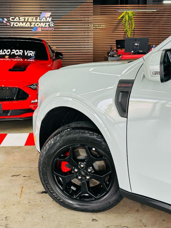 Ford MAVERICK 2.0 ECOBOOST GASOLINA LARIAT FX4 AUTOMÁTICO 2023/2023 CASTELLAN E TOMAZONI MOTORS CAXIAS DO SUL / Carros no Vale