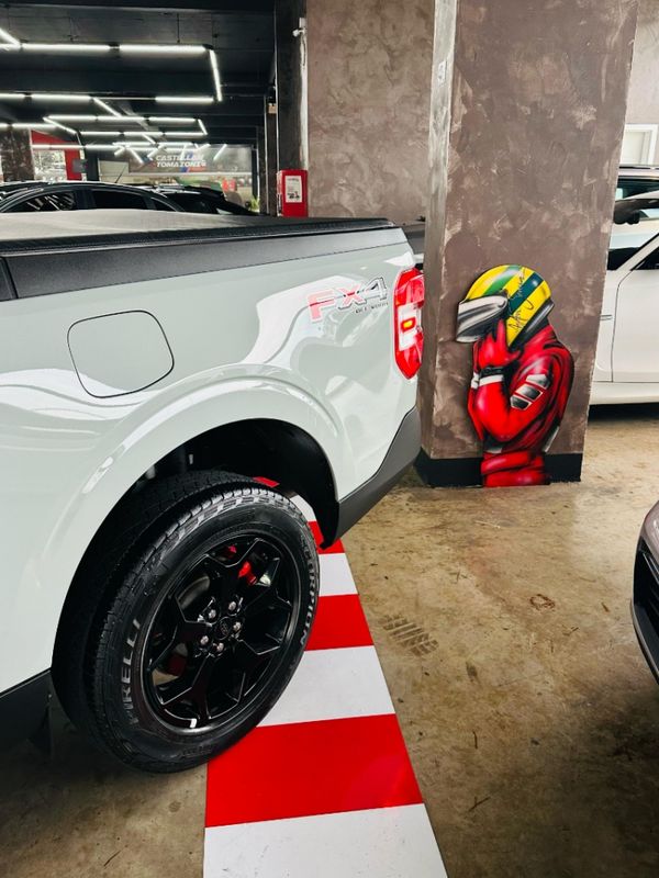 Ford MAVERICK 2.0 ECOBOOST GASOLINA LARIAT FX4 AUTOMÁTICO 2023/2023 CASTELLAN E TOMAZONI MOTORS CAXIAS DO SUL / Carros no Vale