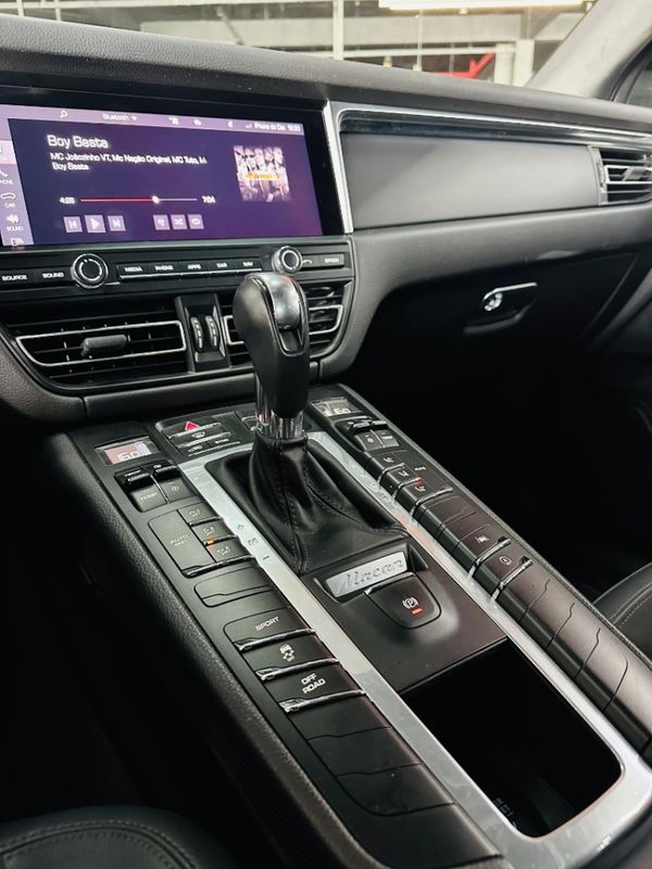 Porsche MACAN 2.0 16V GASOLINA 4P AUTOMÁTICO 2020/2020 CASTELLAN E TOMAZONI MOTORS CAXIAS DO SUL / Carros no Vale