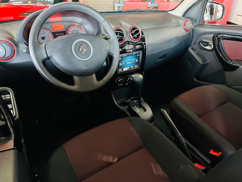 Renault SANDERO 1.6 STEPWAY 16V FLEX 4P AUTOMÁTICO 2013/2014 CASTELLAN E TOMAZONI MOTORS CAXIAS DO SUL / Carros no Vale