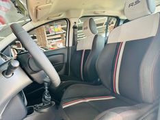 Renault SANDERO 2.0 16V HI-FLEX RS MANUAL 2017/2017 CASTELLAN E TOMAZONI MOTORS CAXIAS DO SUL / Carros no Vale