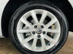 Volkswagen JETTA 2.0 COMFORTLINE FLEX 4P TIPTRONIC 2012/2012 CASTELLAN E TOMAZONI MOTORS CAXIAS DO SUL / Carros no Vale