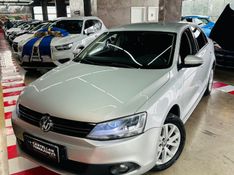 Volkswagen JETTA 2.0 COMFORTLINE FLEX 4P TIPTRONIC 2012/2012 CASTELLAN E TOMAZONI MOTORS CAXIAS DO SUL / Carros no Vale