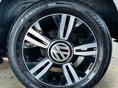 Volkswagen UP 1.0 TSI PEPPER 12V FLEX 4P MANUAL 2019/2019 CASTELLAN E TOMAZONI MOTORS CAXIAS DO SUL / Carros no Vale