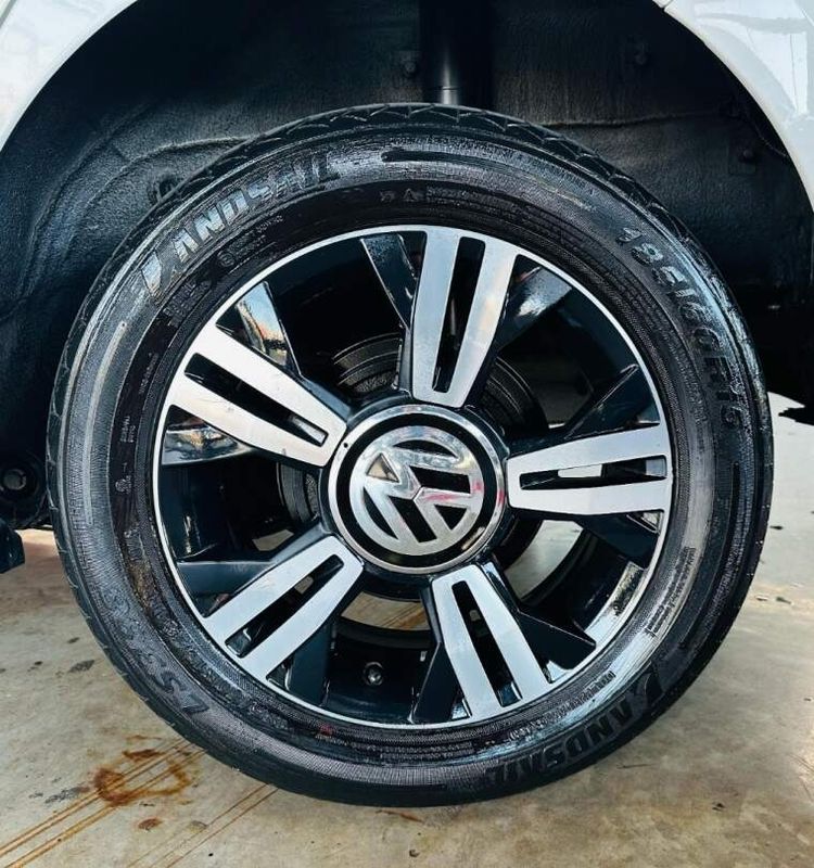 Volkswagen UP 1.0 TSI PEPPER 12V FLEX 4P MANUAL 2019/2019 CASTELLAN E TOMAZONI MOTORS CAXIAS DO SUL / Carros no Vale