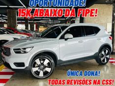 Volvo XC40 2.0 T4 GASOLINA MOMENTUM GEARTRONIC 2020/2020 CASTELLAN E TOMAZONI MOTORS CAXIAS DO SUL / Carros no Vale