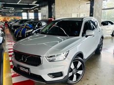 Volvo XC40 2.0 T4 GASOLINA MOMENTUM GEARTRONIC 2020/2020 CASTELLAN E TOMAZONI MOTORS CAXIAS DO SUL / Carros no Vale