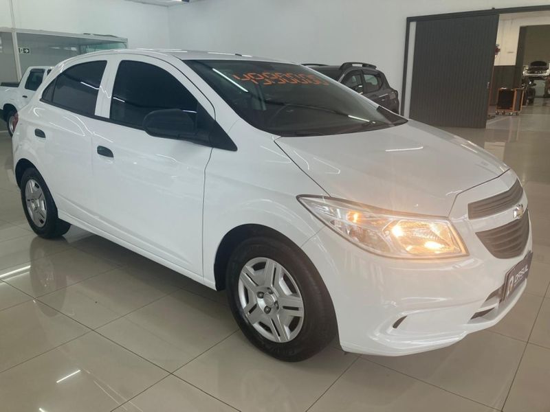 Chevrolet ONIX 1.0 MPFI JOY 8V FLEX 4P MANUAL 2018/2018 DRSUL SEMINOVOS CAXIAS DO SUL – LAJEADO – SANTA CRUZ DO SUL / Carros no Vale