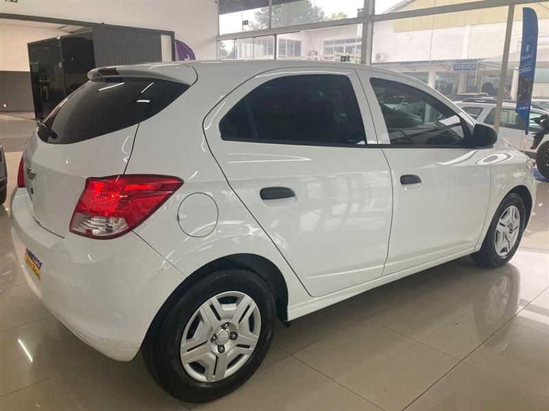Chevrolet ONIX 1.0 MPFI JOY 8V FLEX 4P MANUAL 2018/2018 DRSUL SEMINOVOS CAXIAS DO SUL – LAJEADO – SANTA CRUZ DO SUL / Carros no Vale