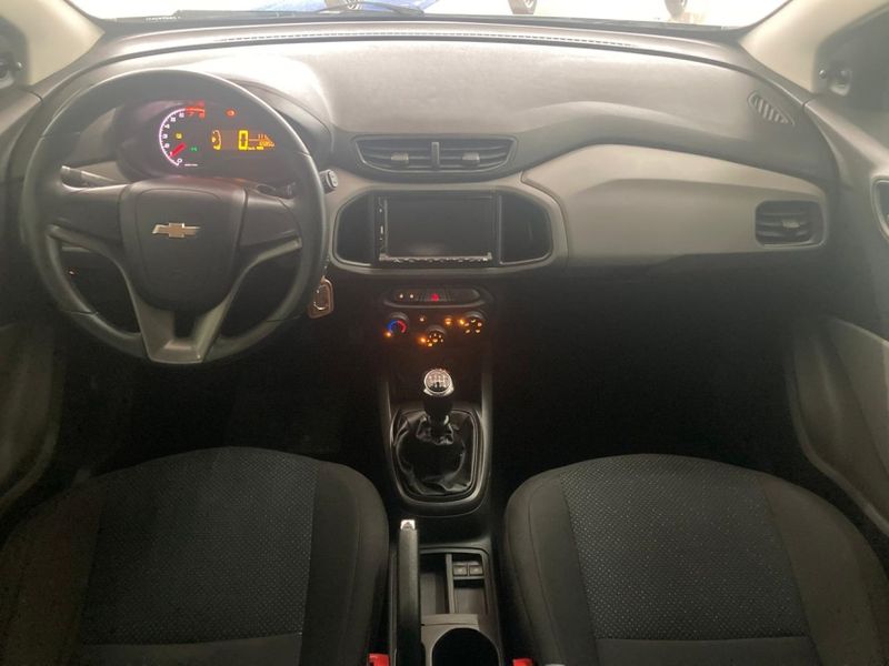 Chevrolet ONIX 1.0 MPFI JOY 8V FLEX 4P MANUAL 2018/2018 DRSUL SEMINOVOS CAXIAS DO SUL – LAJEADO – SANTA CRUZ DO SUL / Carros no Vale