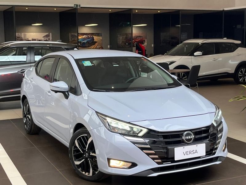 Nissan VERSA 1.6 16V FLEX EXCLUSIVE XTRONIC 2024/2025 DRSUL SEMINOVOS CAXIAS DO SUL – LAJEADO – SANTA CRUZ DO SUL / Carros no Vale